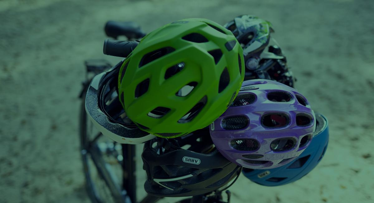 Mit dem richtigen Fahrradhelm sind Sie jederzeit sicher unterwegs. Den passenden Helm finden Sie bei Ihrem BIKE&CO-Händler.