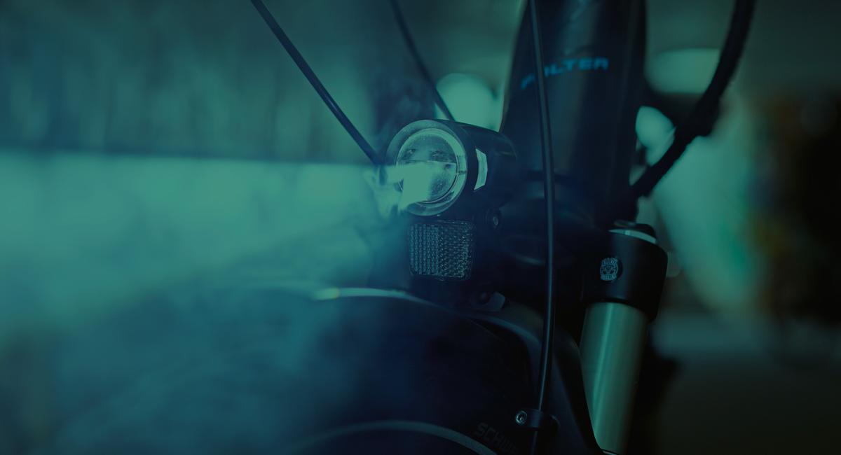 In der Dunkelheit mit dem Zweirad unterwegs? Was muss man beachten? Welche Einstellungen an der Fahrradbeleuchtung müssen vorgenommen werden?