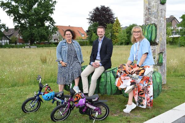 BIKE&CO spendet FALTER-Kinderräder an die Ukraine-Hilfe der Region