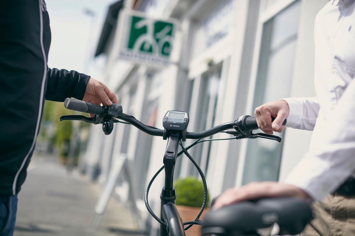Das Leasing von Fahrrädern, insbesondere von E-Bikes als Dienst-Fahrrädern, hat in jüngster Zeit einige Veränderungen erlebt. Ein BIKE&CO-Fachhändler hilft bei der Entscheidung.